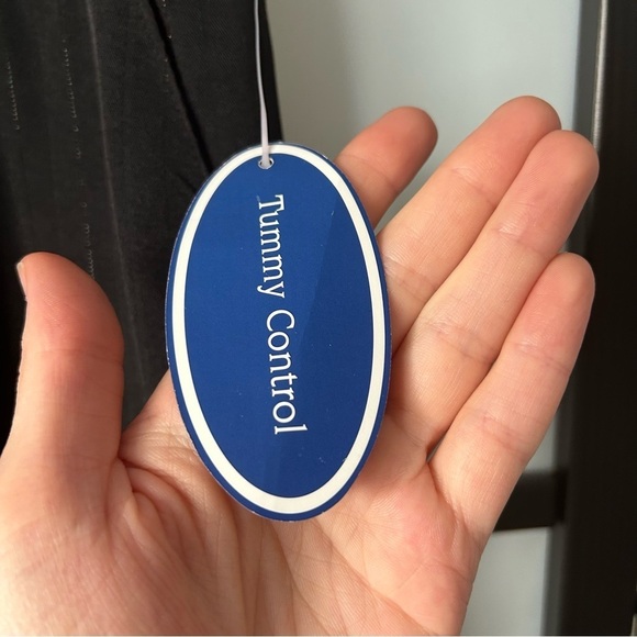 [14p] NWT Tabi Women’s Black and Silver Pinstripe Structured Trousers - Picture 6 of 9